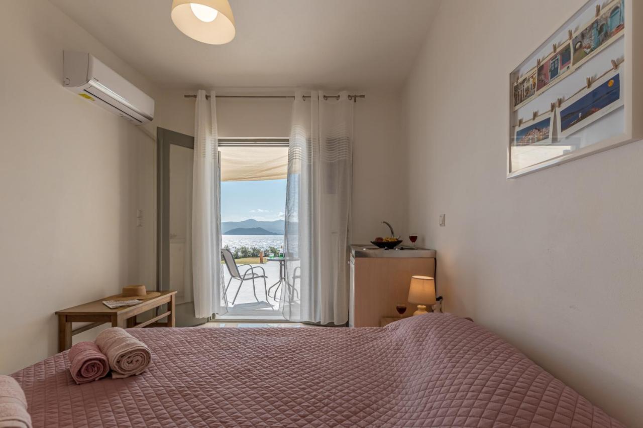 Dionysus House And Ariadne Apartment Стеліда Екстер'єр фото