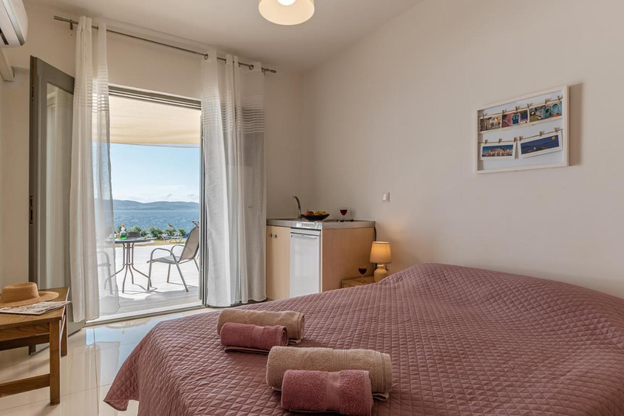 Dionysus House And Ariadne Apartment Стеліда Екстер'єр фото